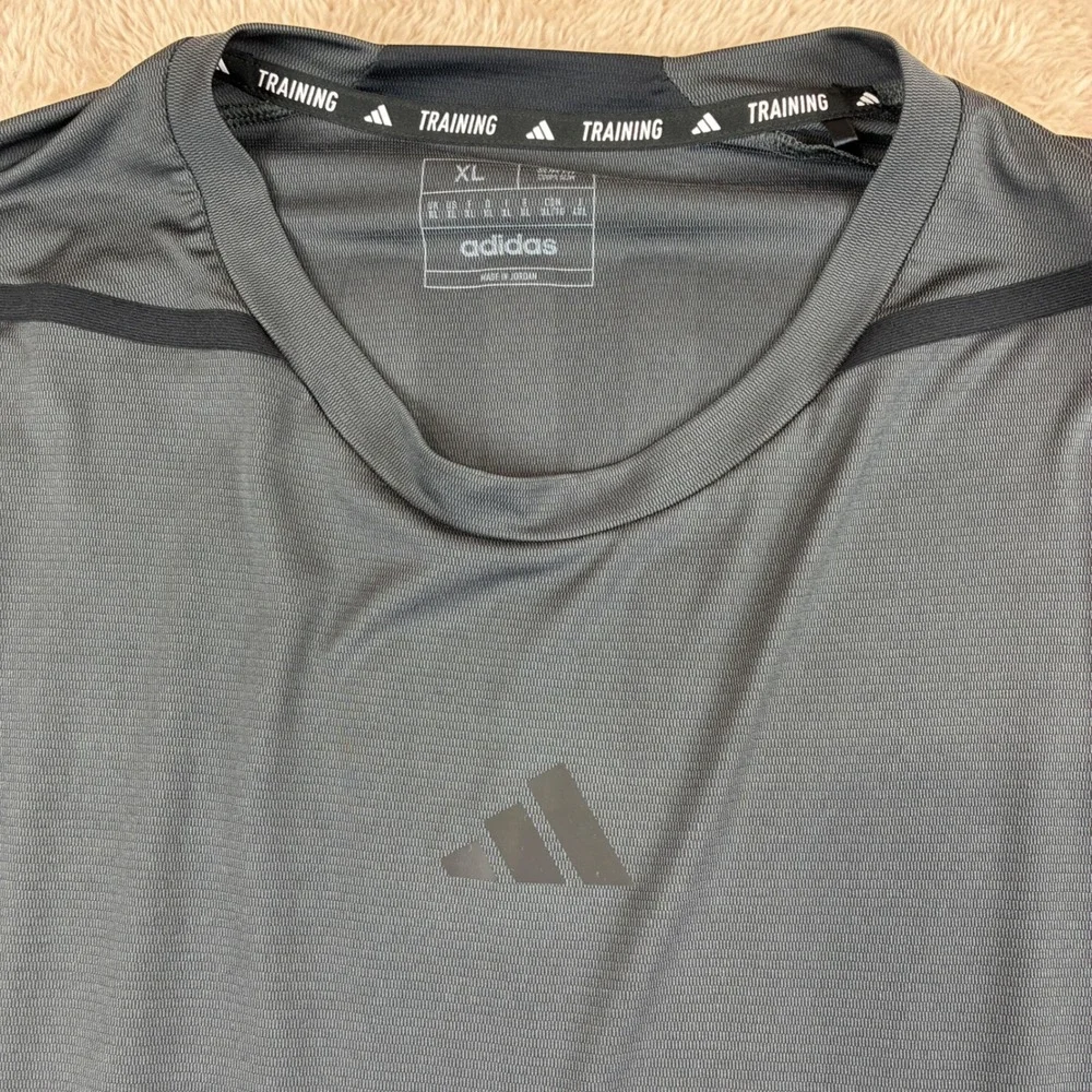 Adidas Mens Shirt XL Polyester Grey Training Performance Gym Workout  Active